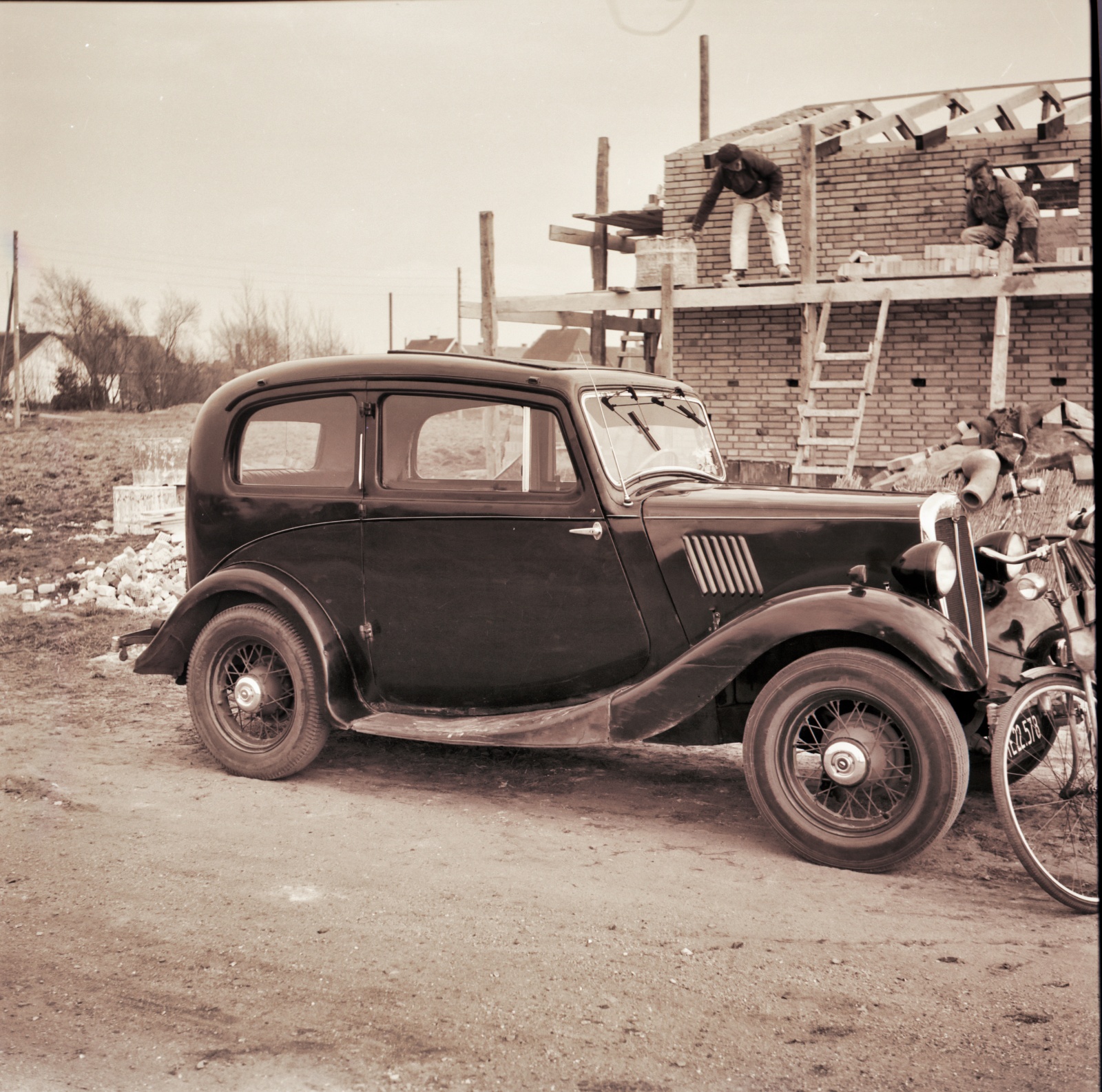 Ivan bygger hus 1960